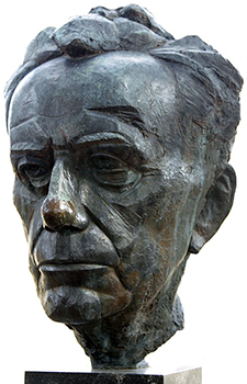 Image of Paul Tillich sculpture